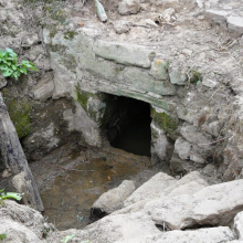 La fontaine St Caprais.