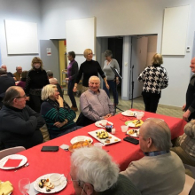  Reportage sur le goûter de Noêl des ainés du village et la distribution de leurs colis.