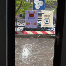 1er mai 2022 : une fête d'anniversaire s'achève par des dégâts volontaires sur la façade de la salle communale des fêtes.