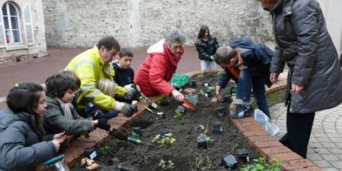 Opération " Je jardine mon village"