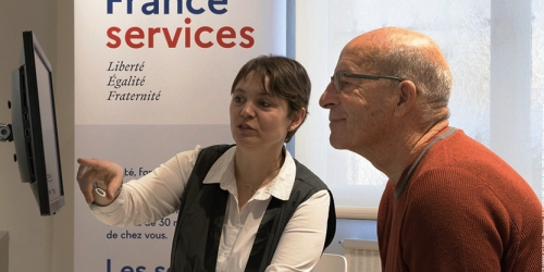 Animateur " France services "